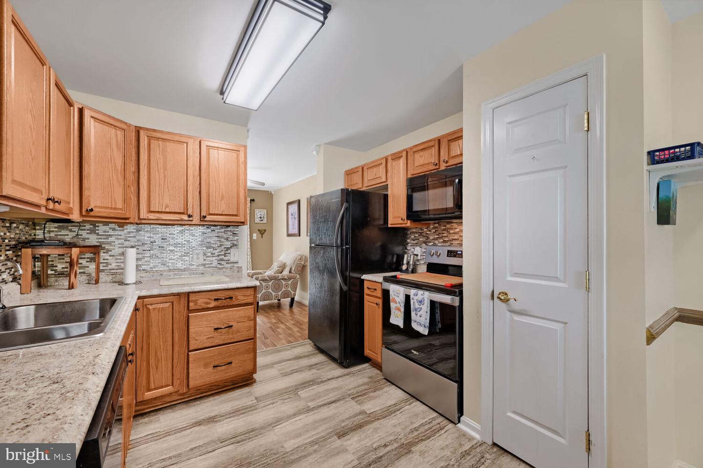 607 Nanticoke Ct Property Photo 4