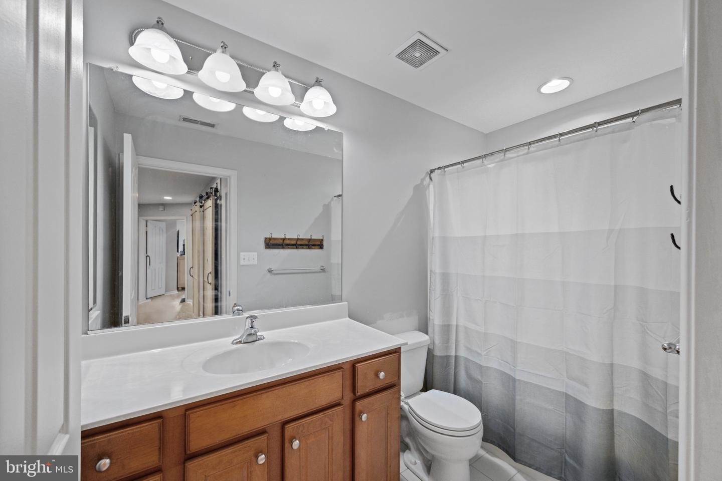 827 Bridle Path Property Photo 31
