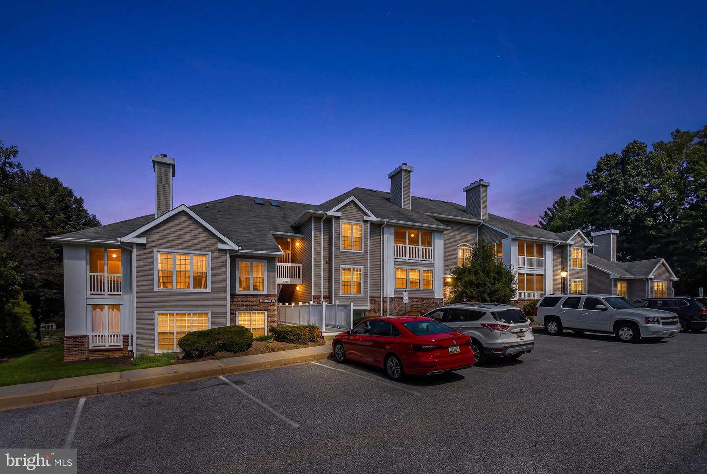 200 THAMES WAY #200-B Property Photo 1