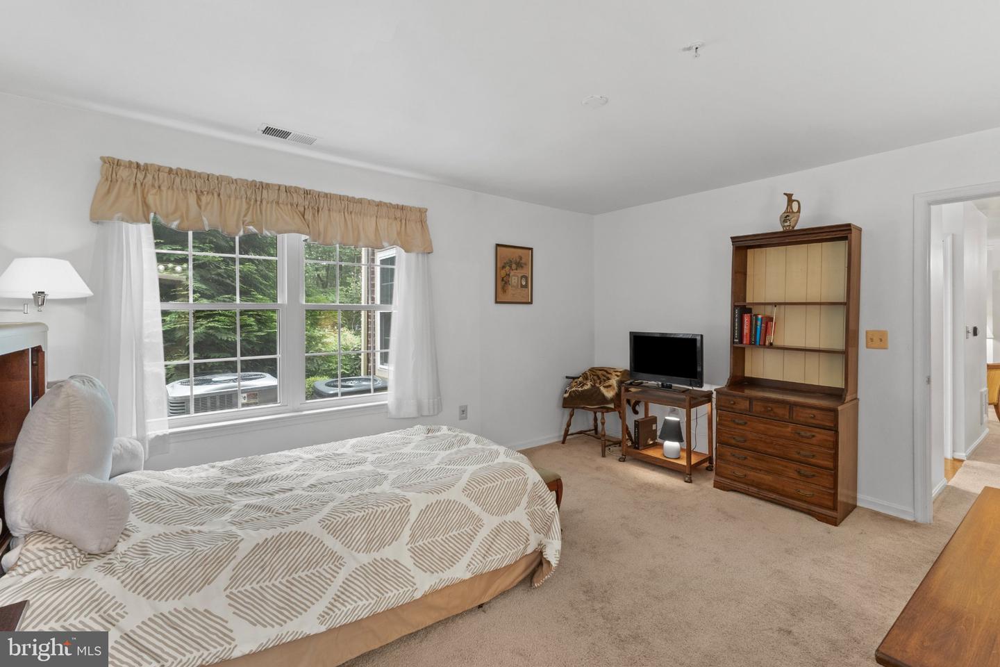 309 Tall Pines Ct #b Property Photo 15