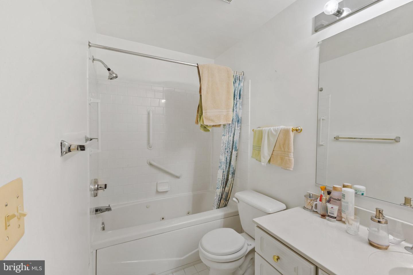 309 Tall Pines Ct #b Property Photo 16