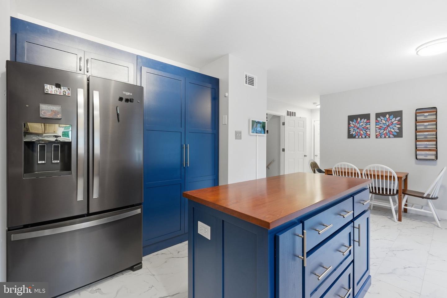 339 Enfield Rd Property Photo 10
