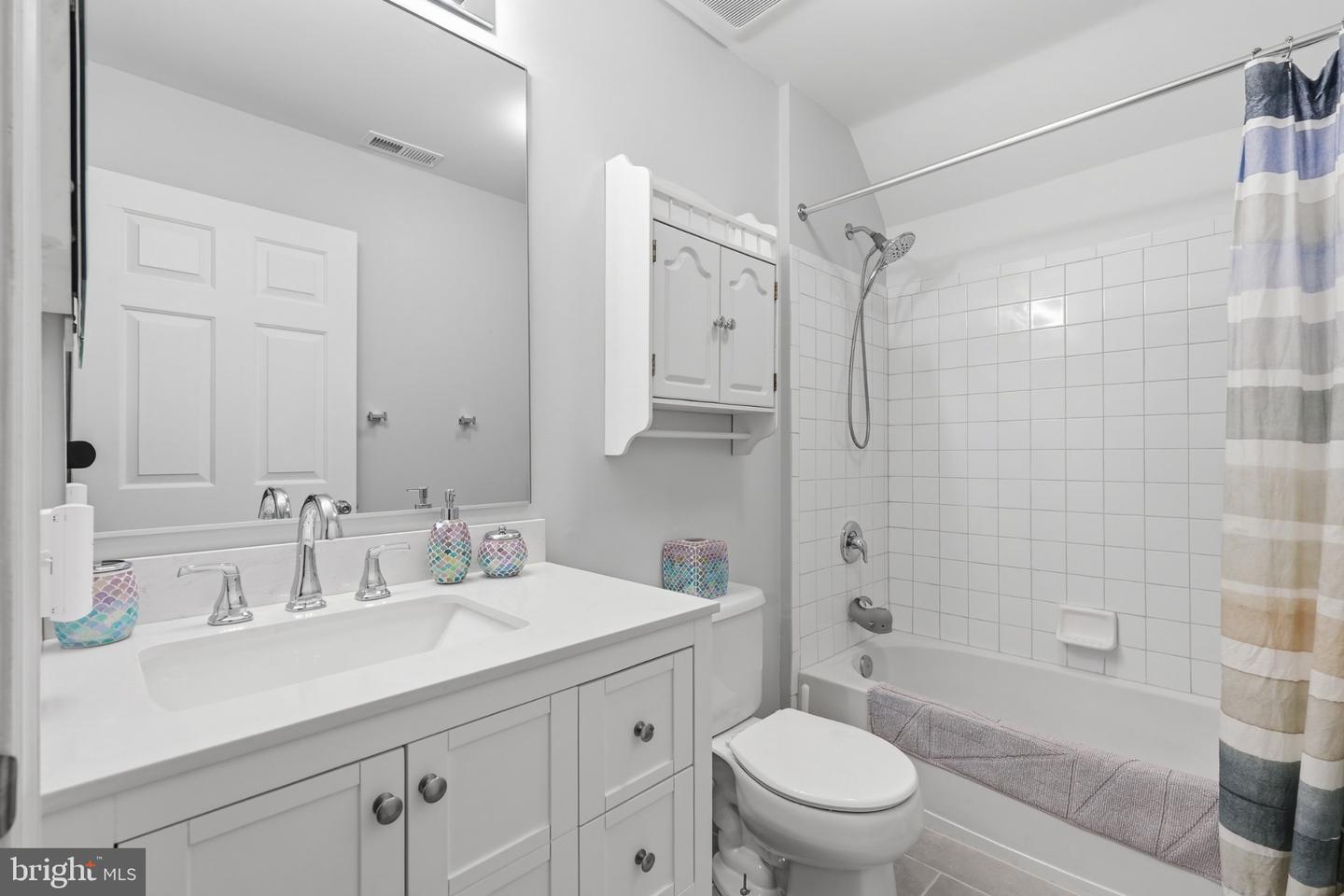 339 Enfield Rd Property Photo 25