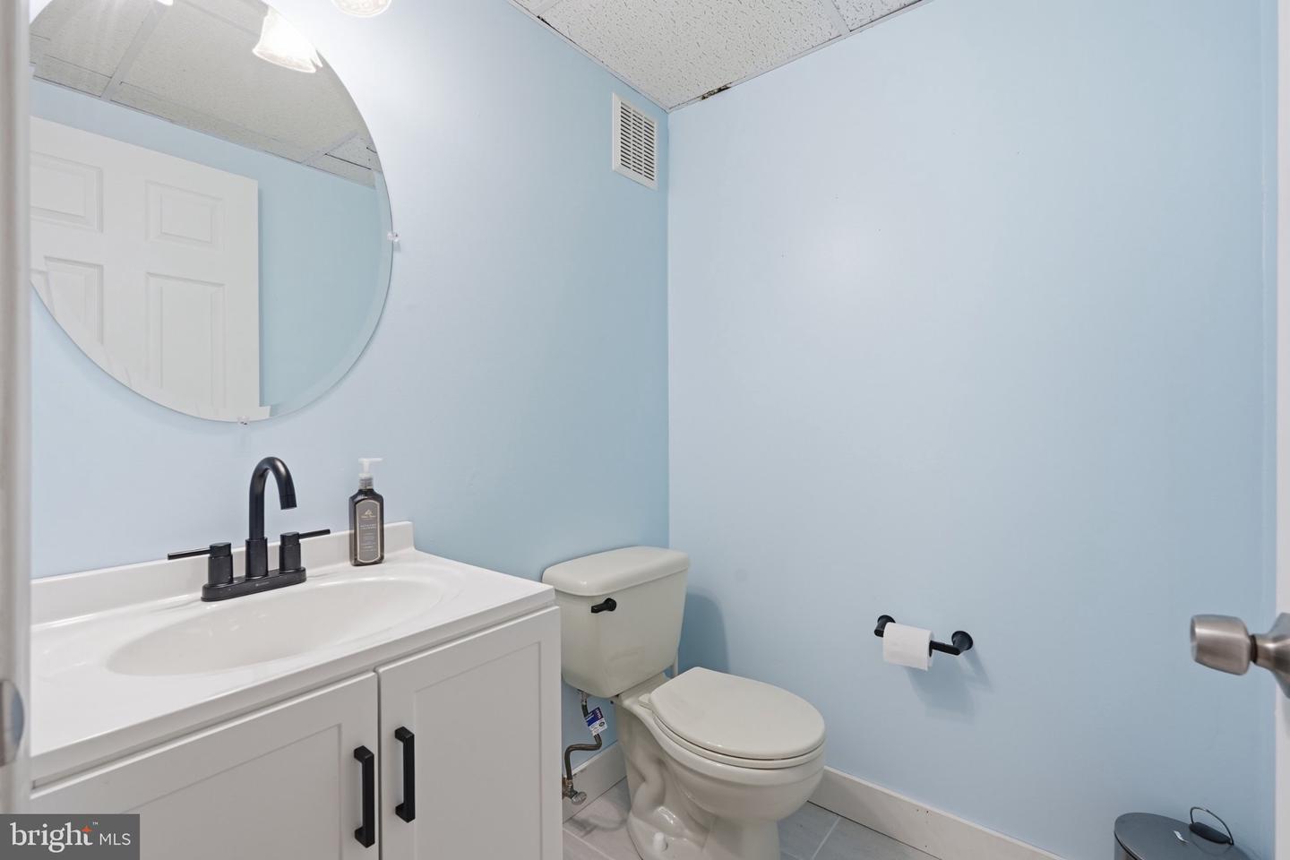 339 Enfield Rd Property Photo 32