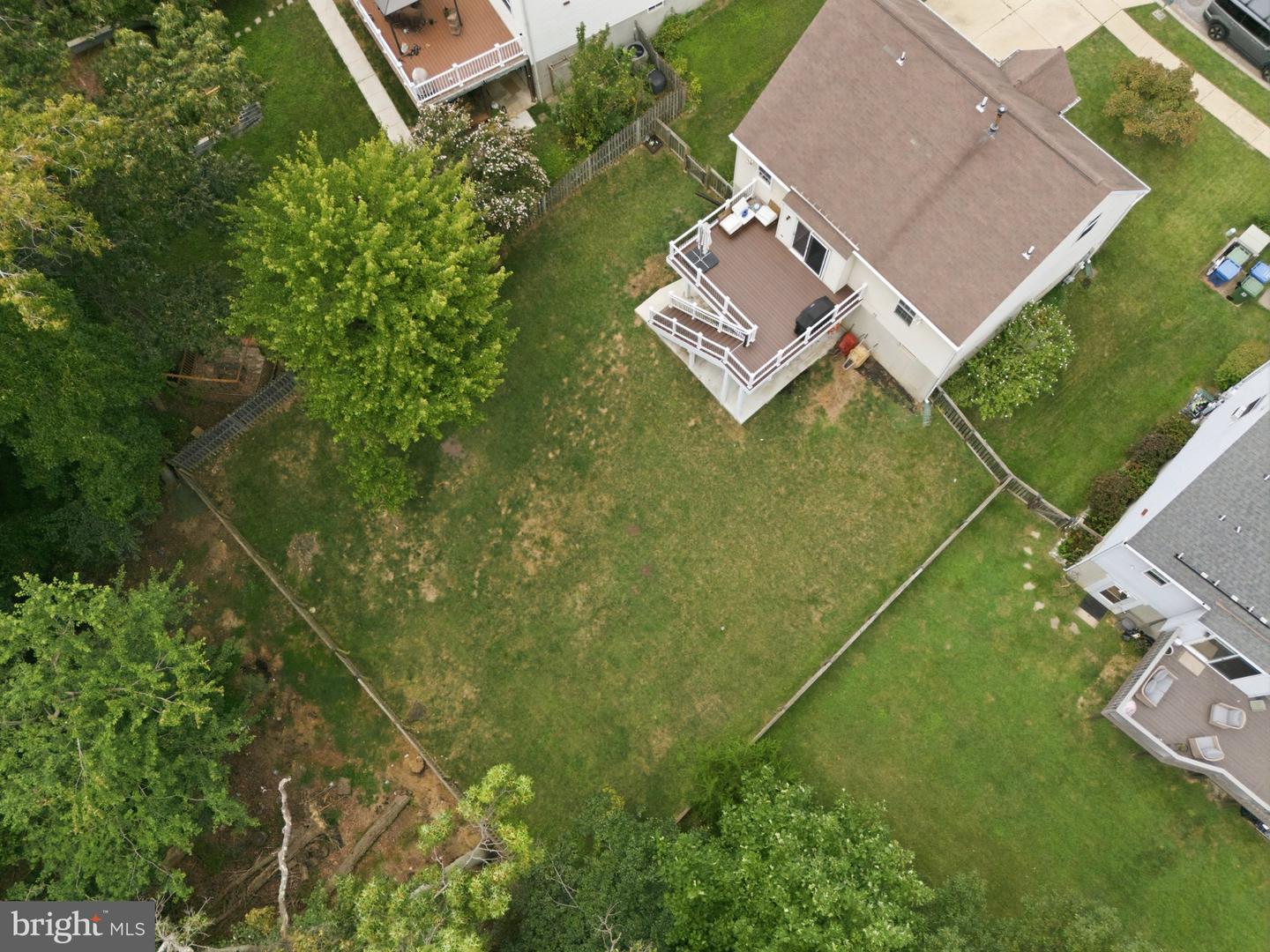 339 Enfield Rd Property Photo 39