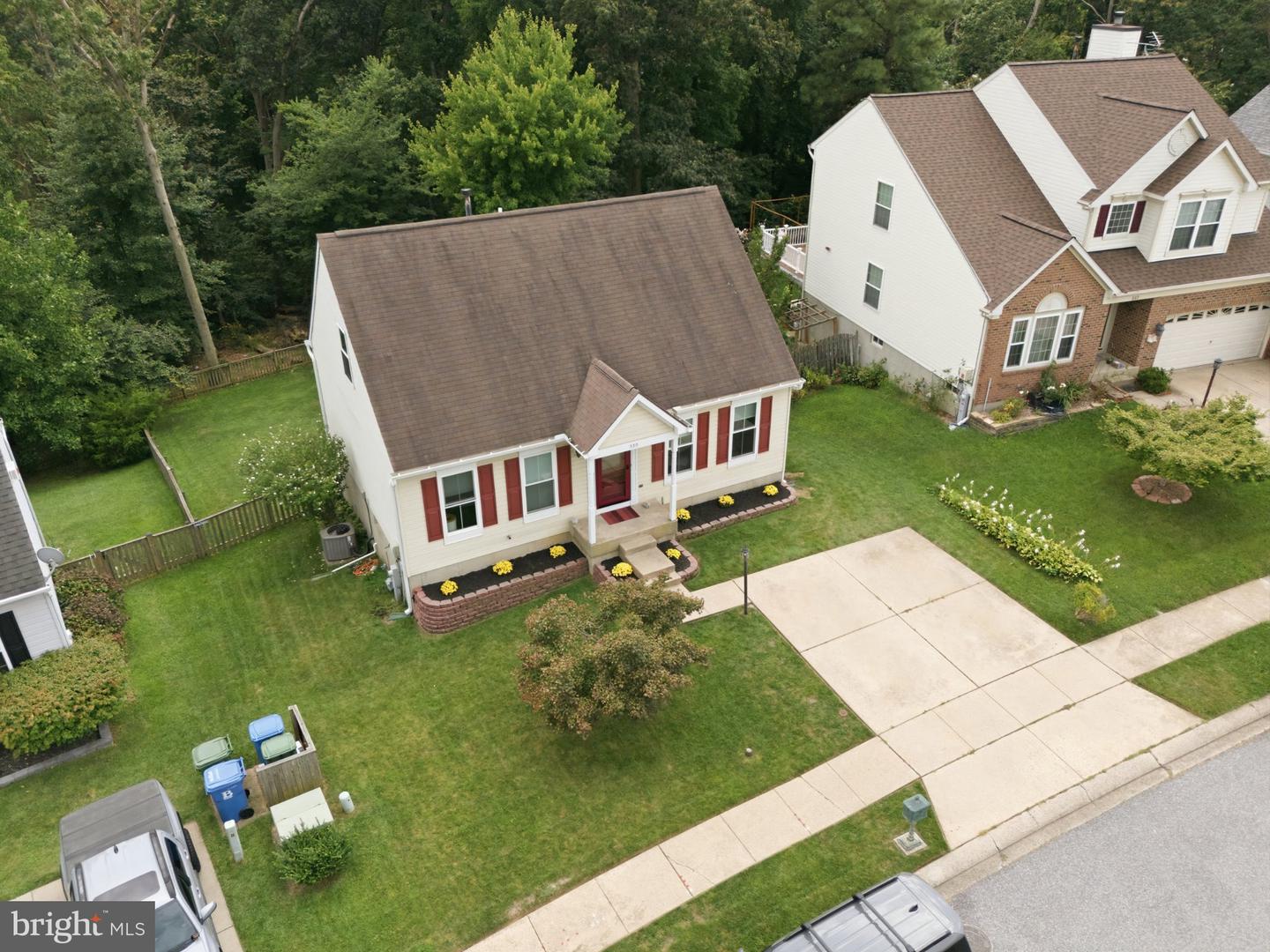 339 Enfield Rd Property Photo 41