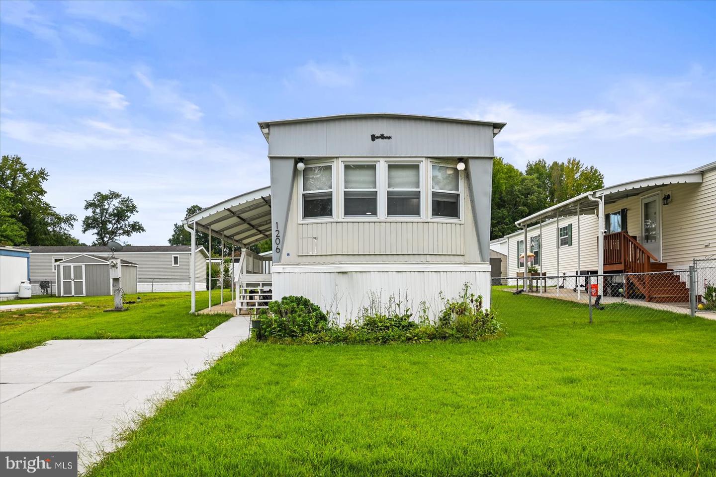 1206 Abinchar Dr Property Photo 2