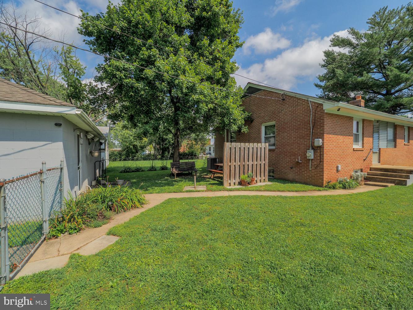132 S Parke St Property Photo 6