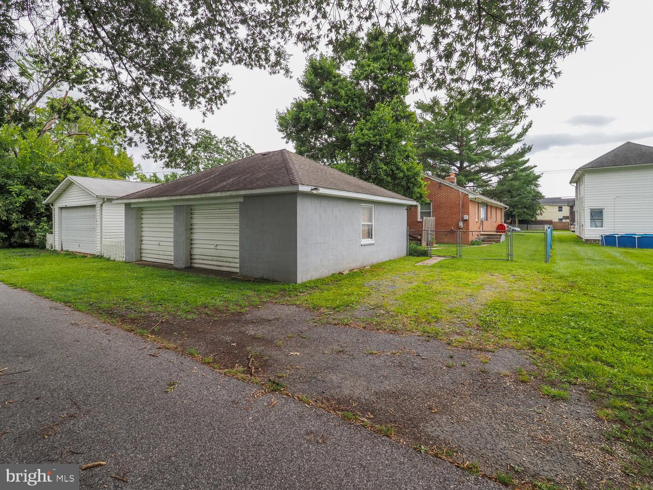 132 S Parke St Property Photo 9