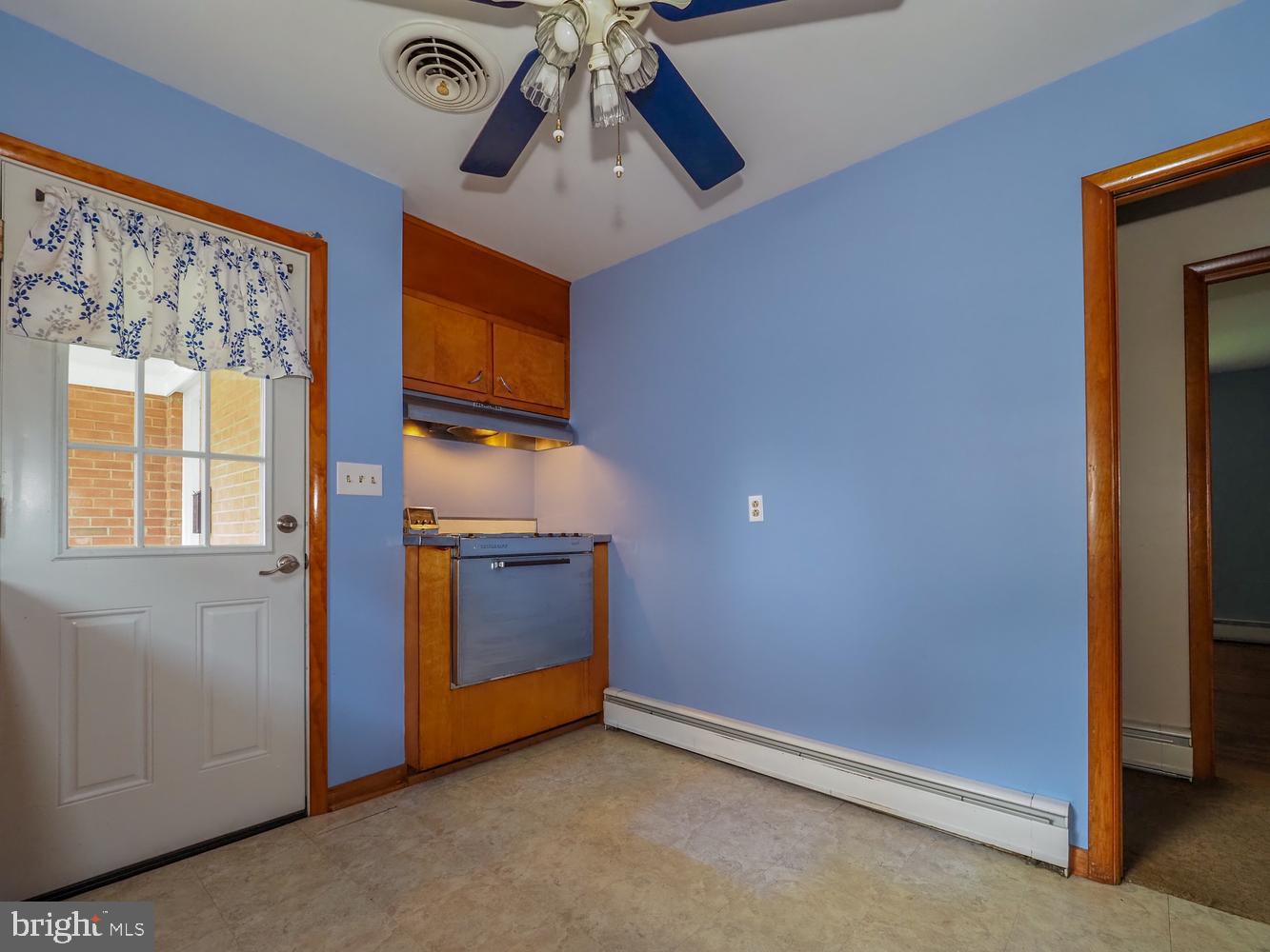 132 S Parke St Property Photo 26