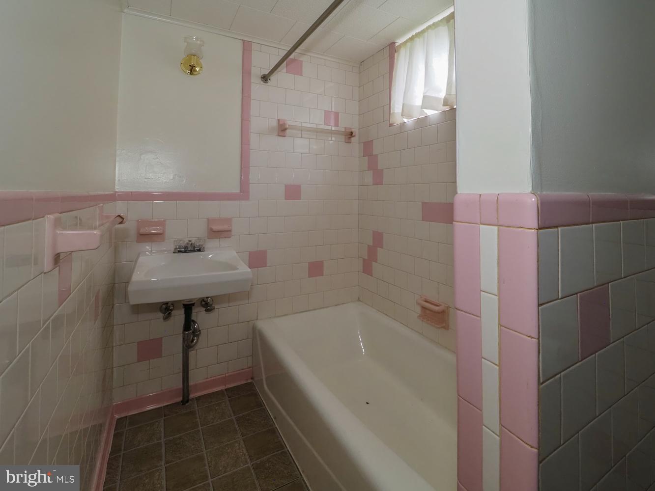 132 S Parke St Property Photo 56