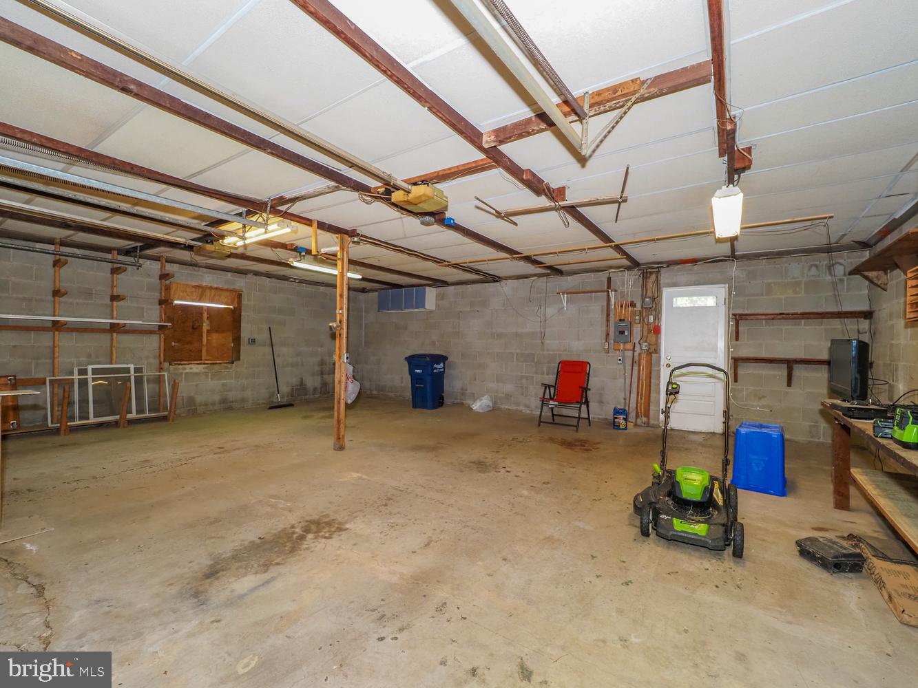 132 S Parke St Property Photo 62