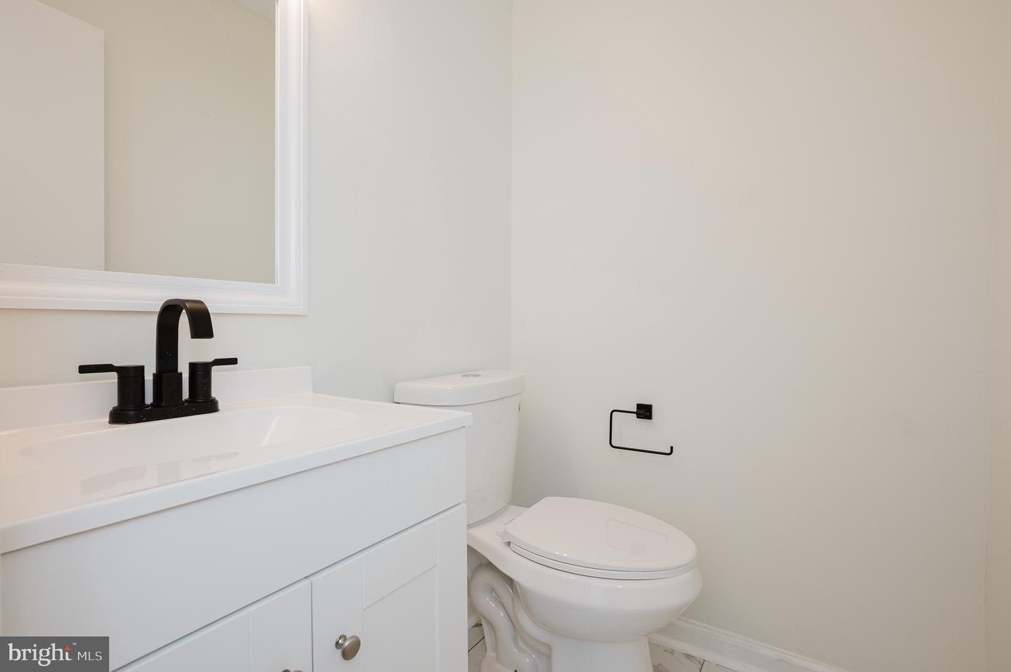 309 Chimney Oak Dr Property Photo 5