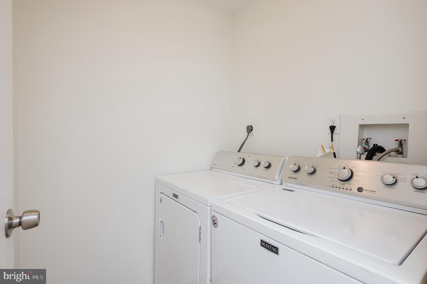309 Chimney Oak Dr Property Photo 6