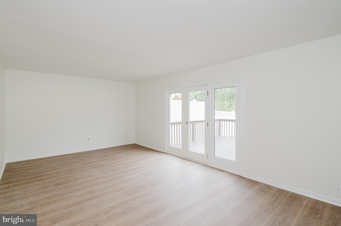 309 Chimney Oak Dr Property Photo 16