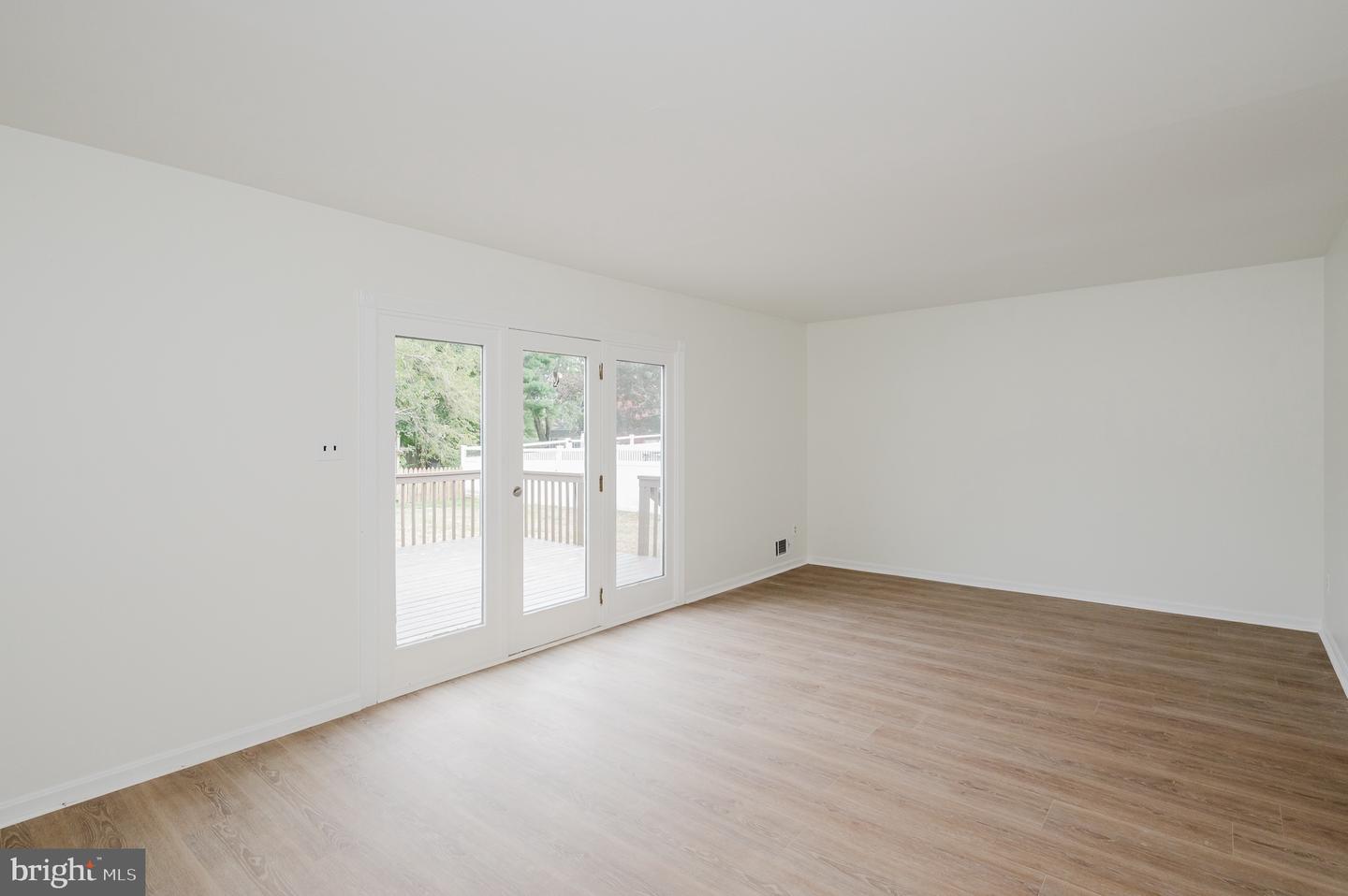 309 Chimney Oak Dr Property Photo 17