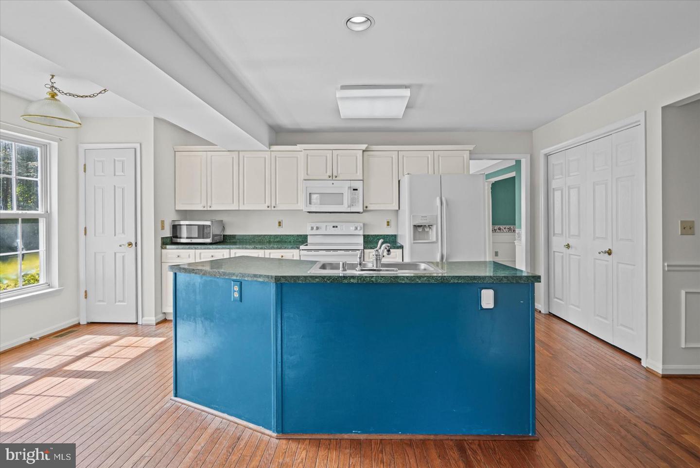 9 Roland Pl Property Photo 11