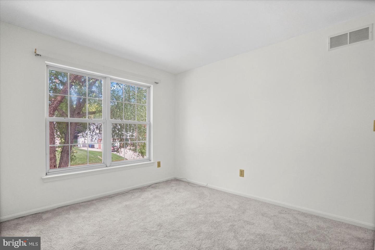9 Roland Pl Property Photo 31