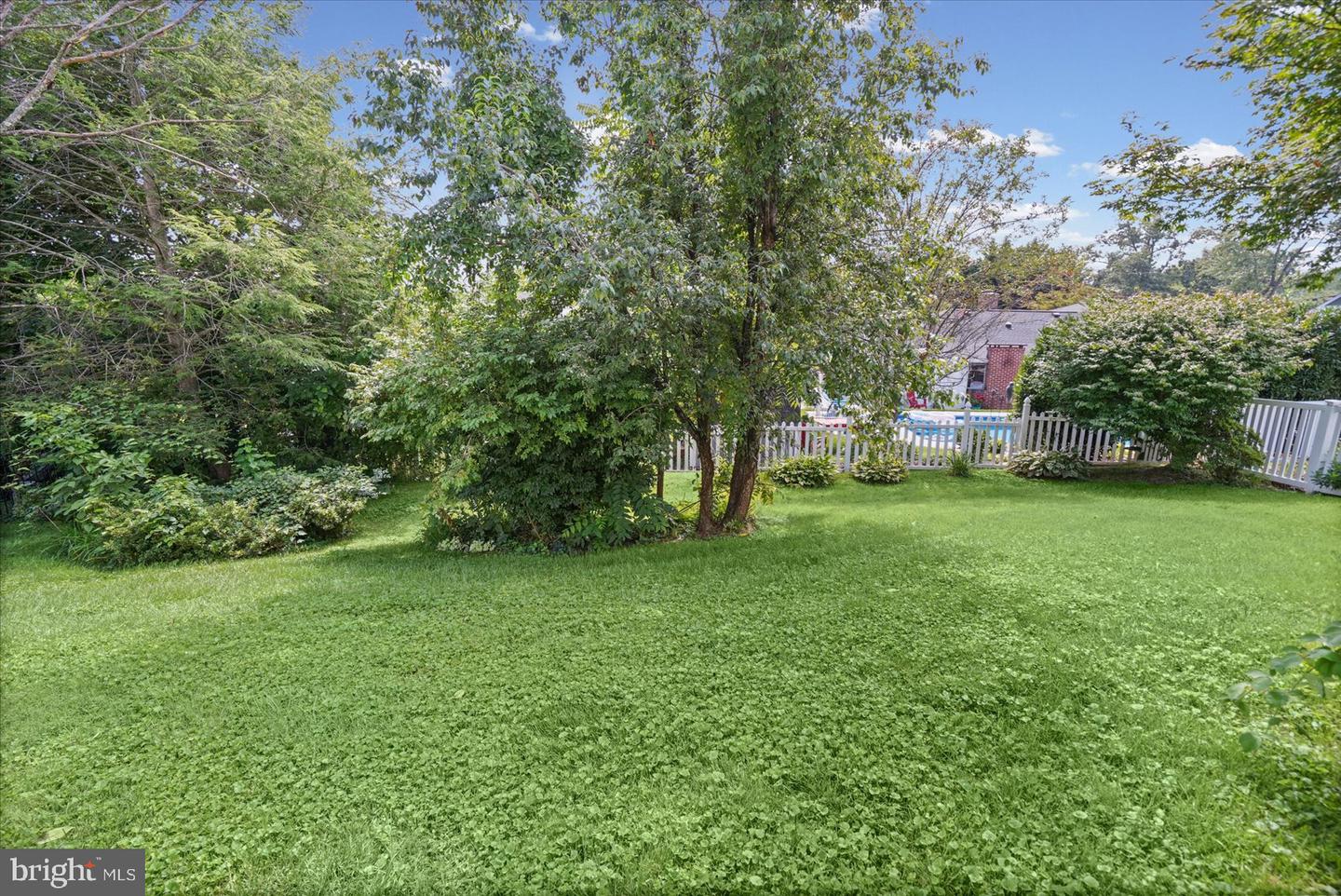 9 Roland Pl Property Photo 37