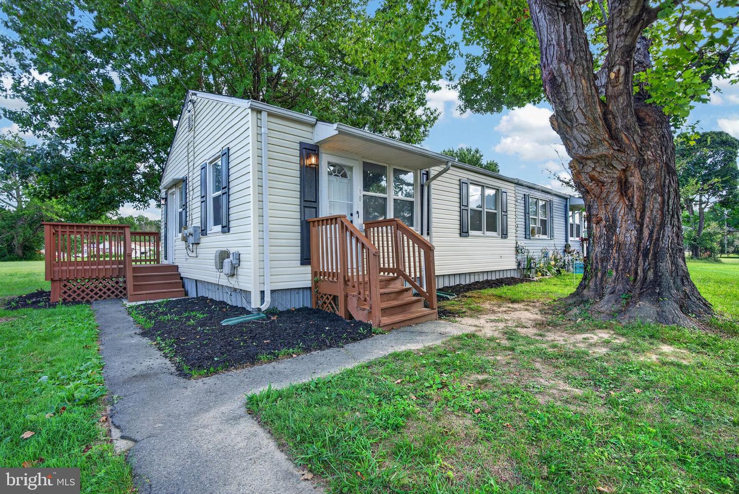 38 Aberdeen Ave Property Photo 1