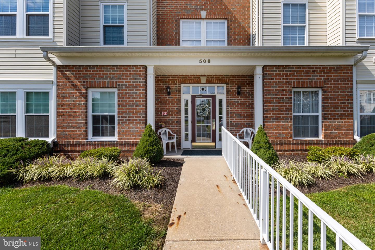 308 WILLRICH CIR #J Property Photo 1