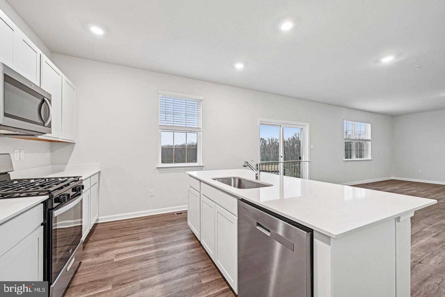 820 Spikeresh Way Property Photo 16