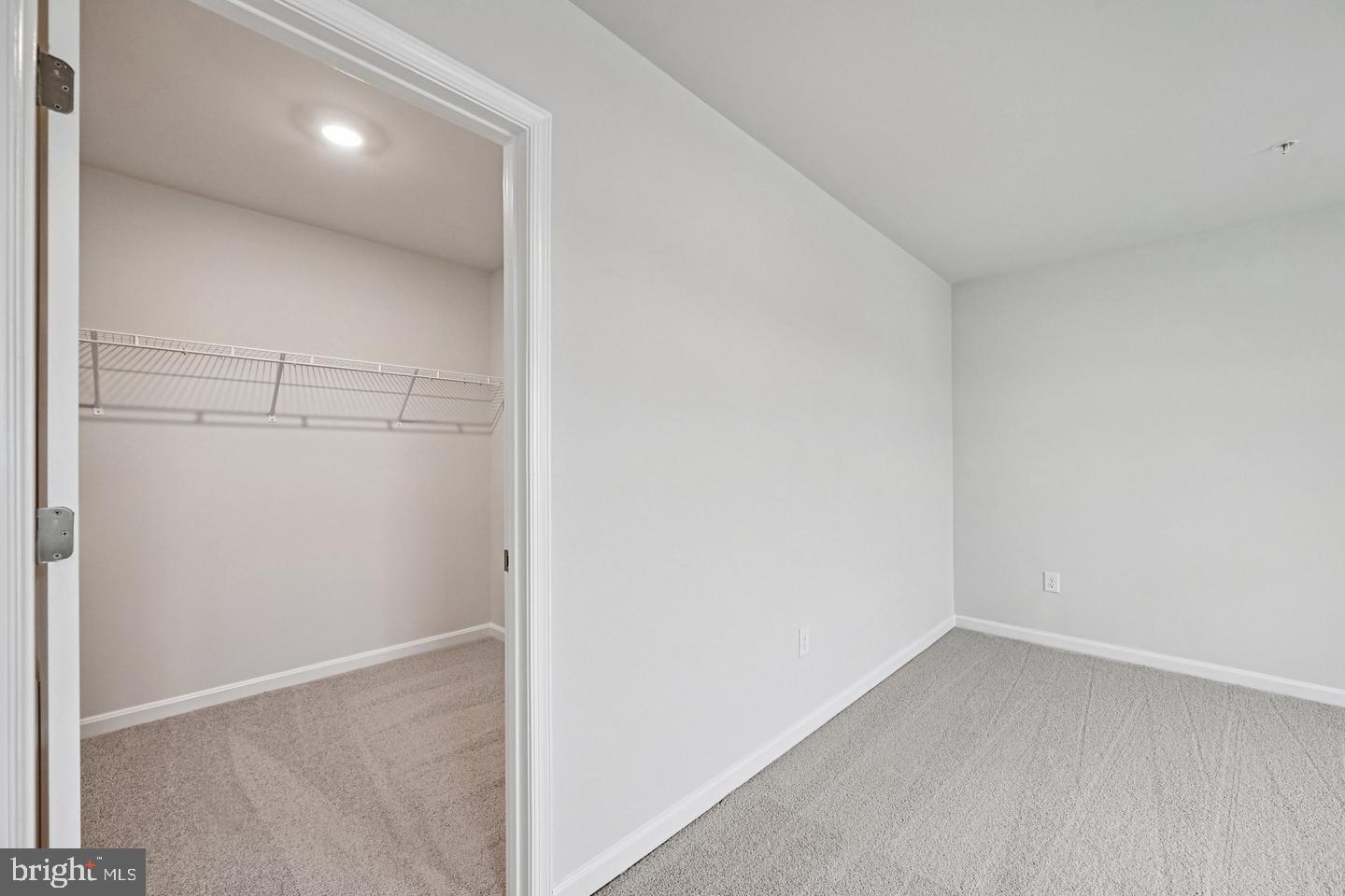 820 Spikeresh Way Property Photo 27