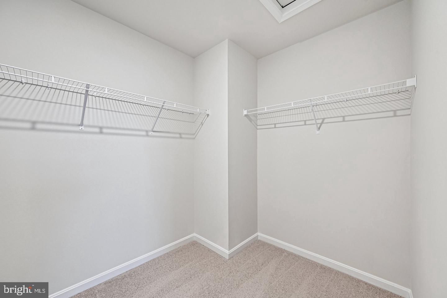 820 Spikeresh Way Property Photo 28