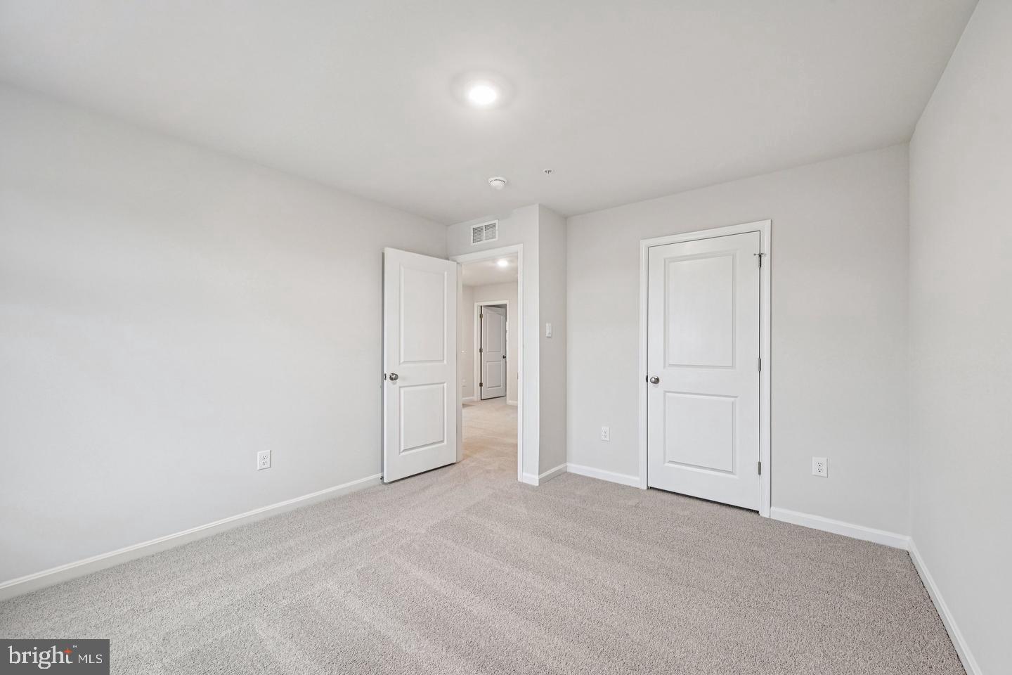 820 Spikeresh Way Property Photo 36
