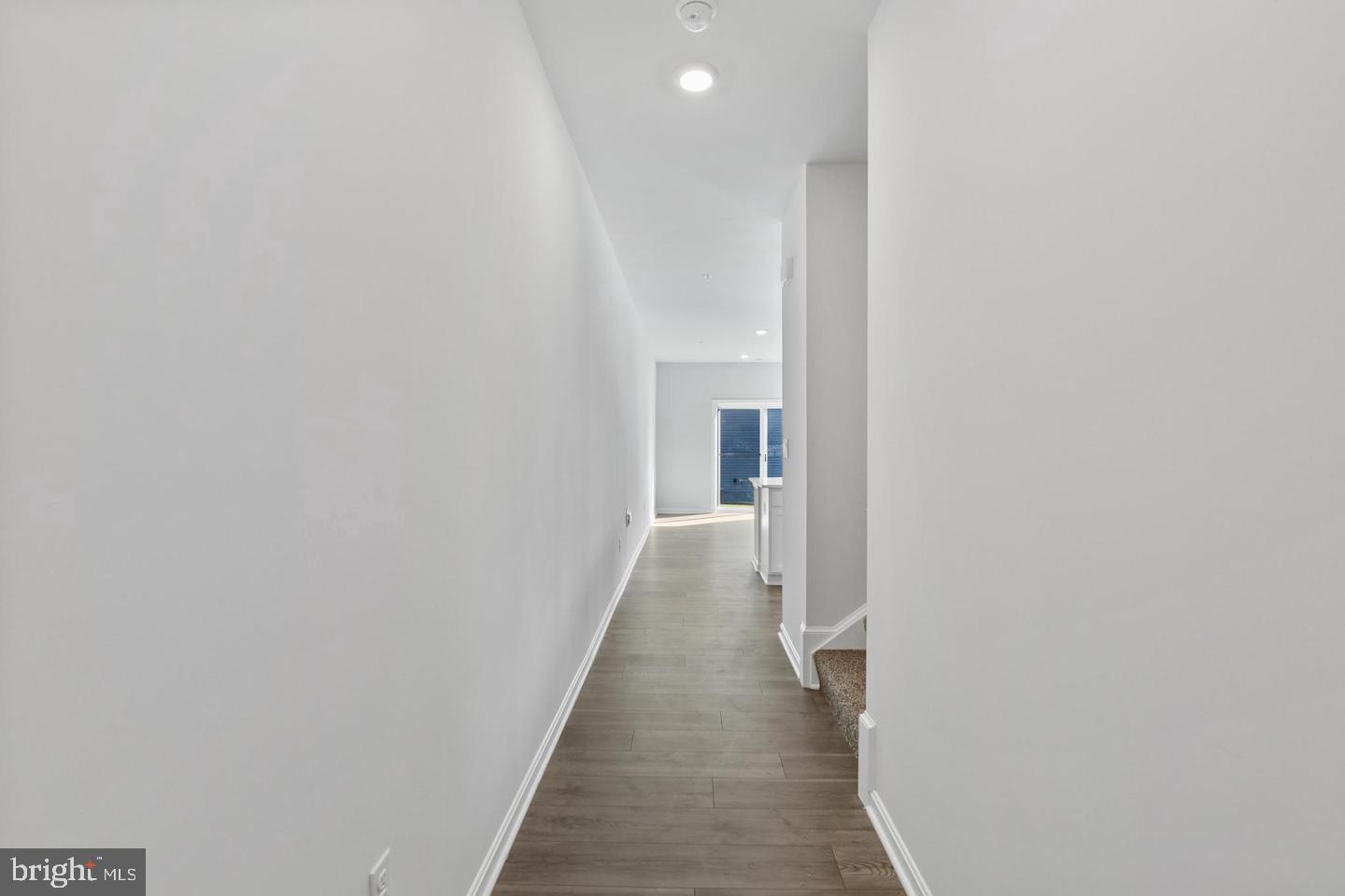 216 Hannock St Property Photo 6