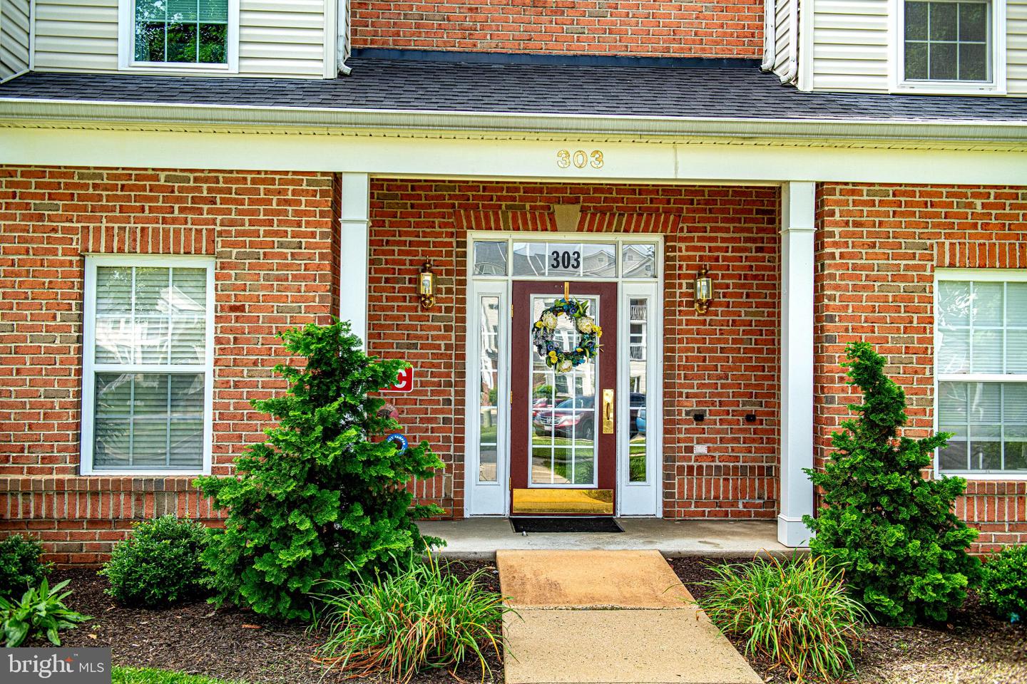 303 Willrich Cir #j Property Photo 15