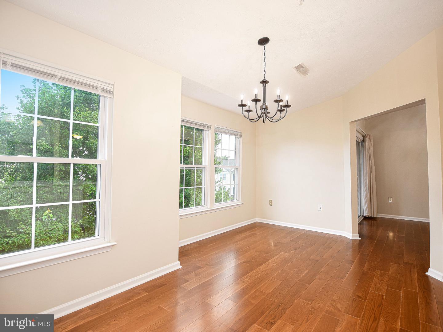 303 Willrich Cir #j Property Photo 27