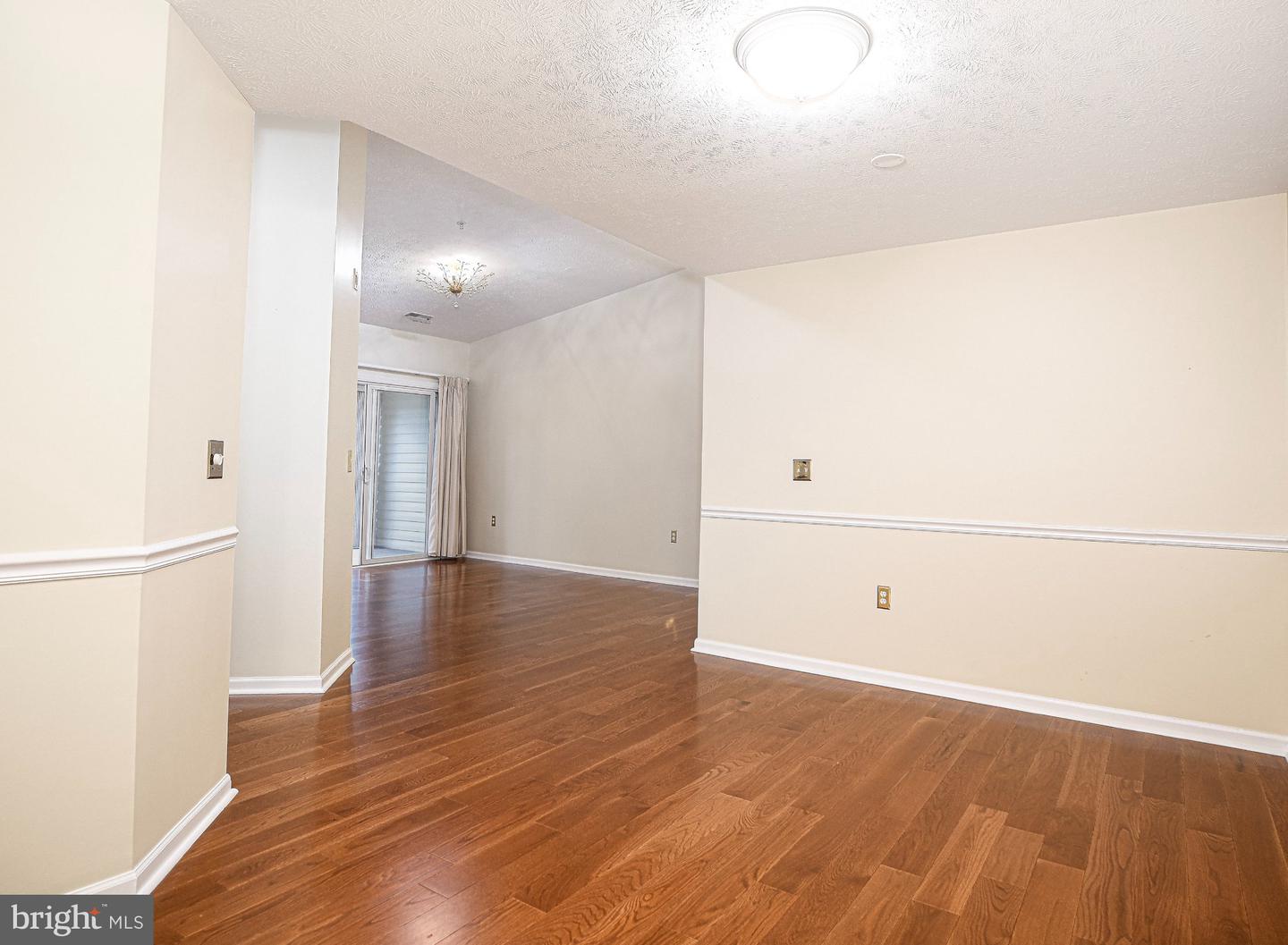303 Willrich Cir #j Property Photo 28