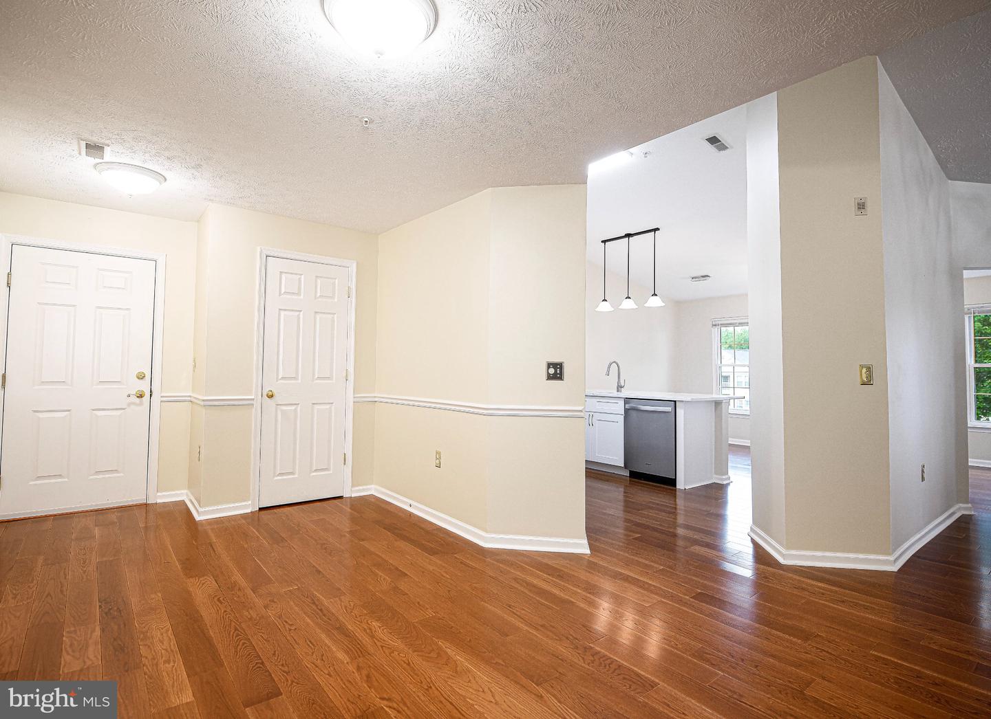 303 Willrich Cir #j Property Photo 29