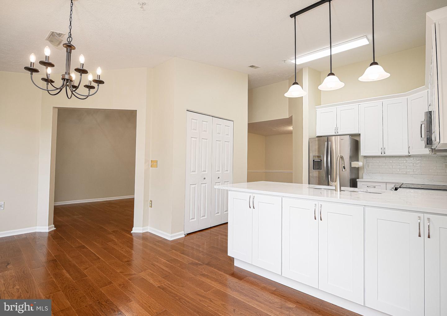 303 Willrich Cir #j Property Photo 32