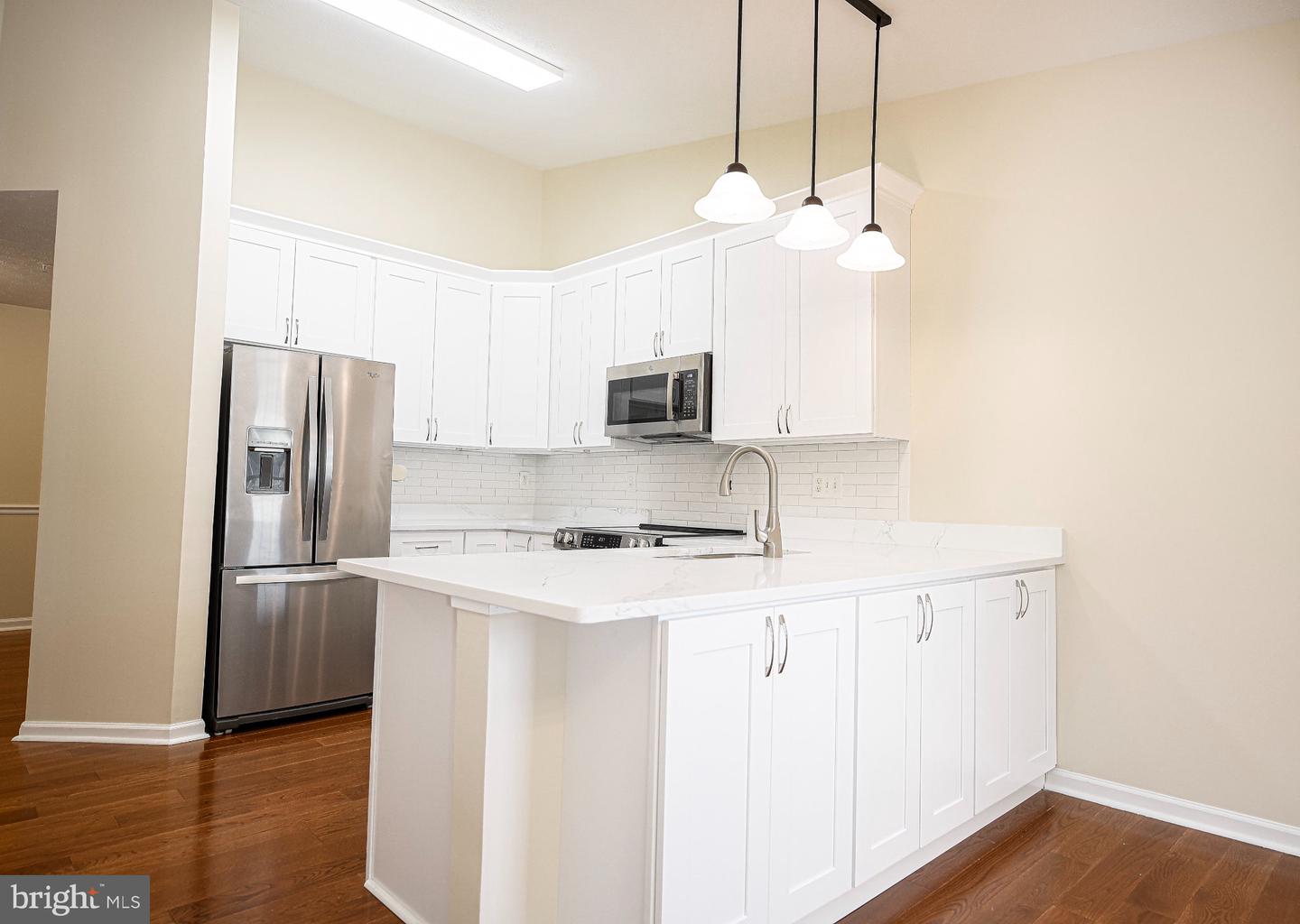 303 Willrich Cir #j Property Photo 33