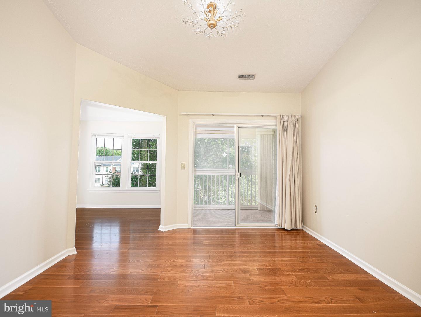 303 Willrich Cir #j Property Photo 37