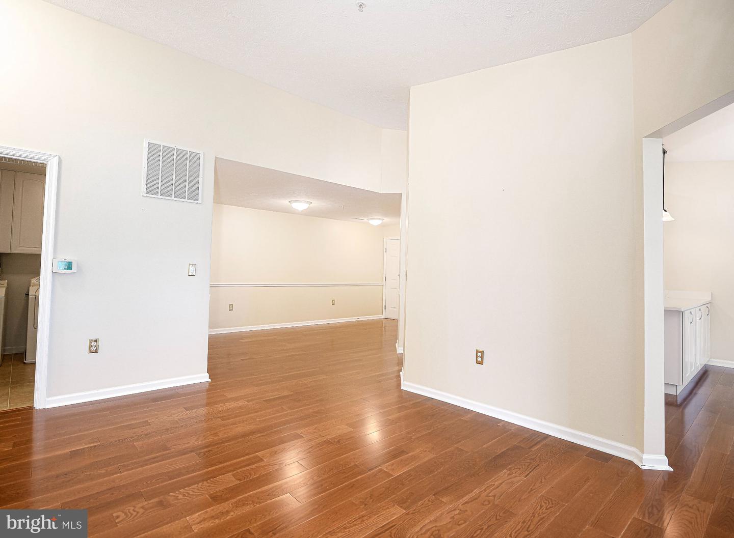 303 Willrich Cir #j Property Photo 39