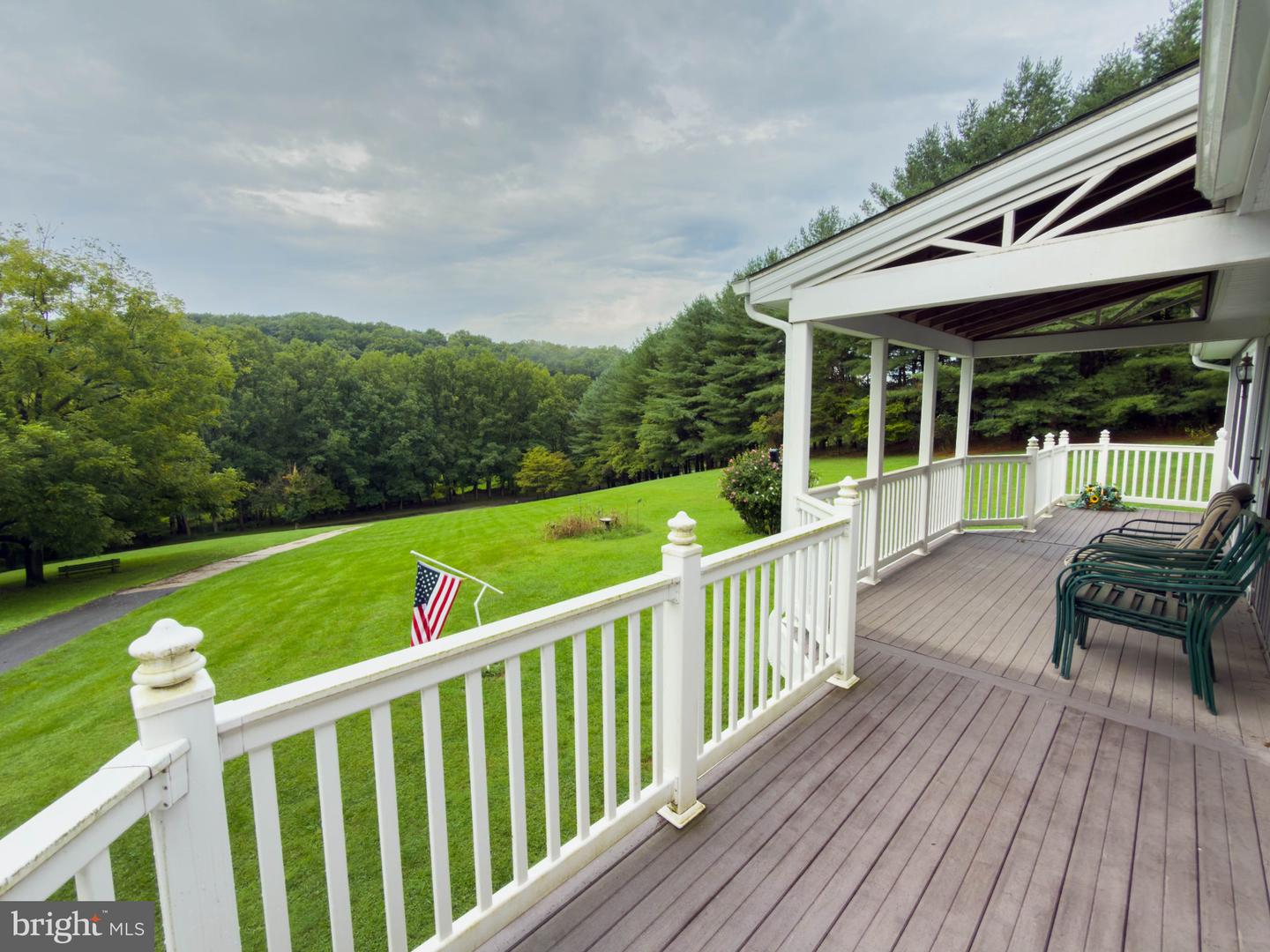 1020 RIDGE Property Photo 1