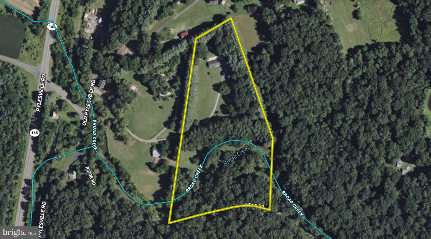1020 Ridge Property Photo 5