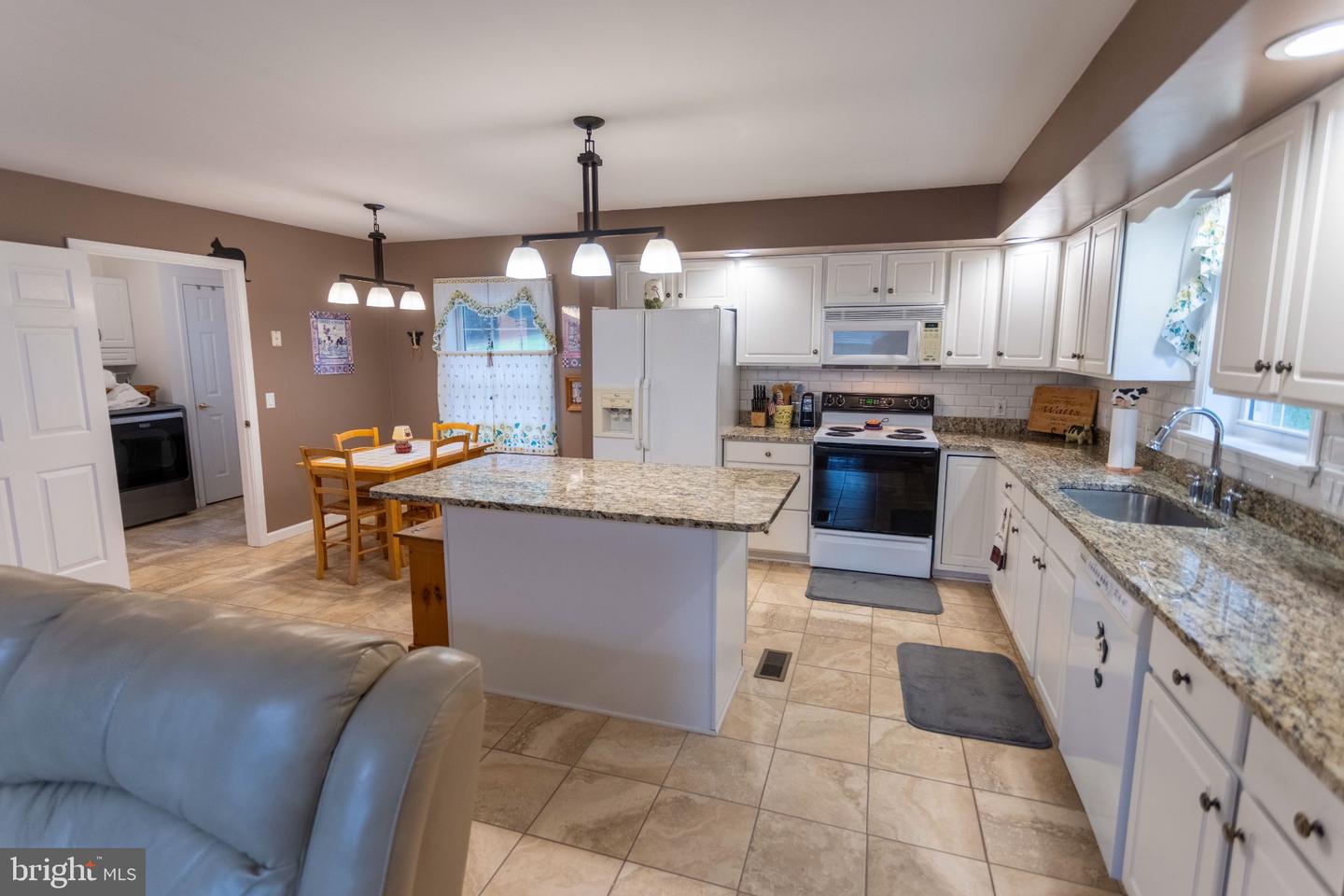 1020 Ridge Property Photo 12