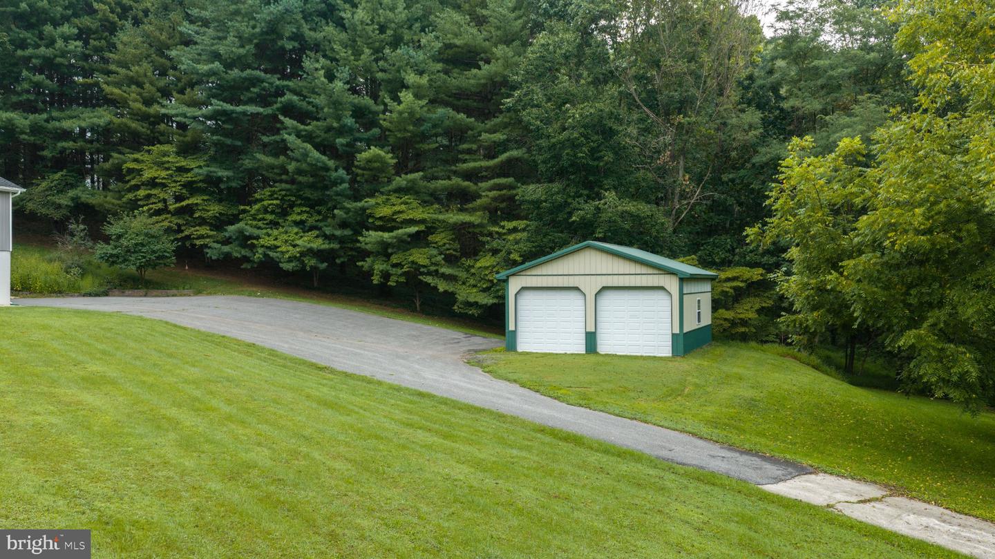 1020 Ridge Property Photo 38