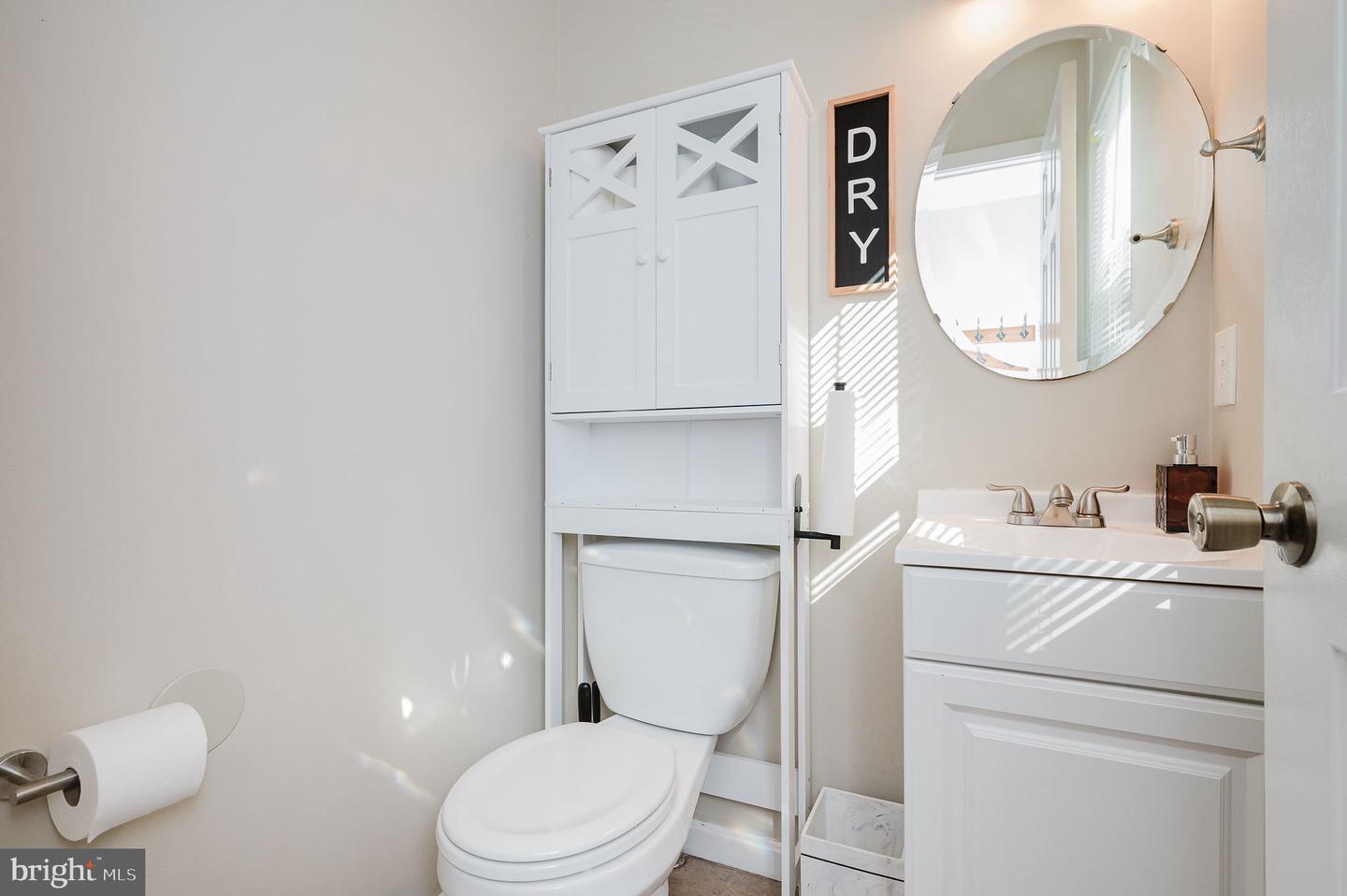 1214 Griffith Pl Property Photo 4
