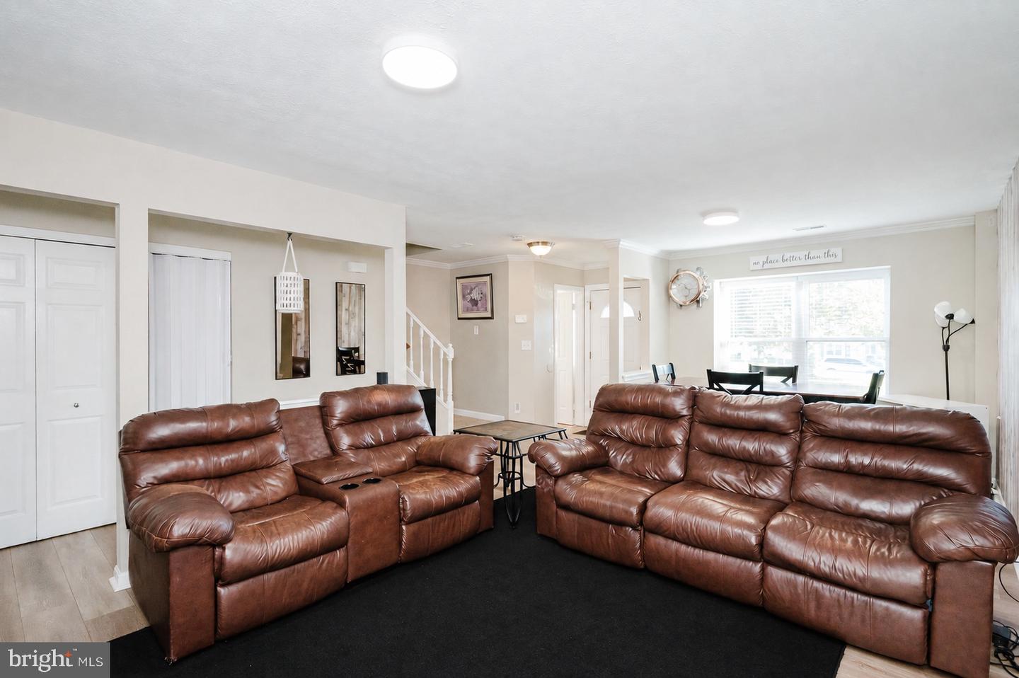 1214 Griffith Pl Property Photo 9