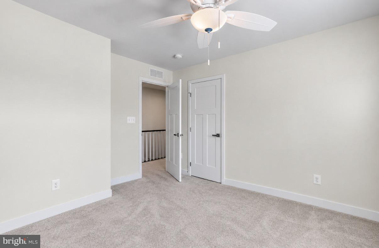 2527 Steamboat Way Property Photo 28