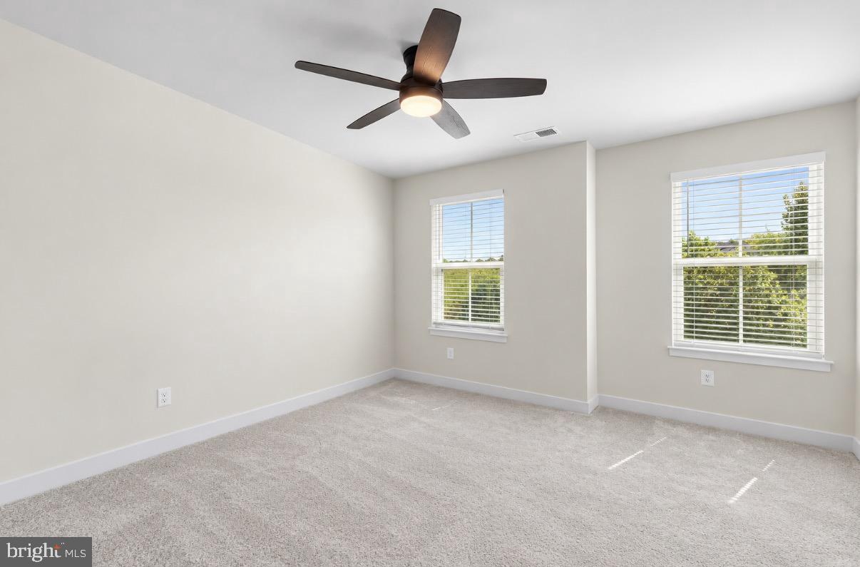 2527 Steamboat Way Property Photo 29