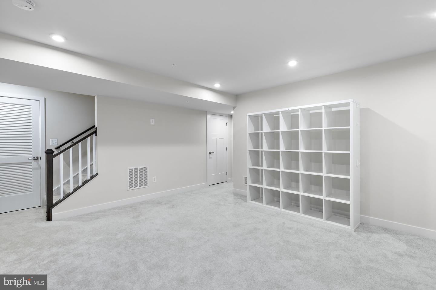 2527 Steamboat Way Property Photo 34