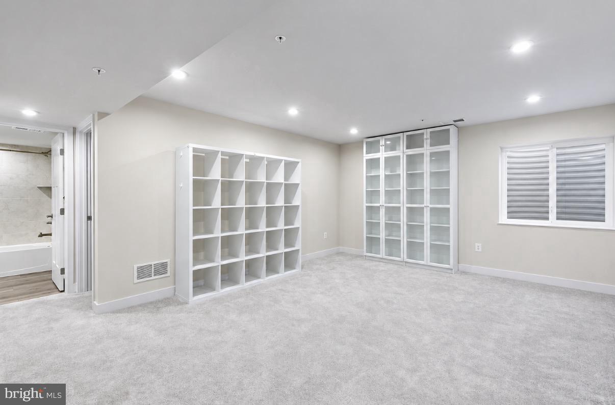 2527 Steamboat Way Property Photo 35
