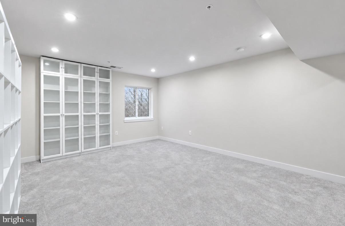 2527 Steamboat Way Property Photo 36