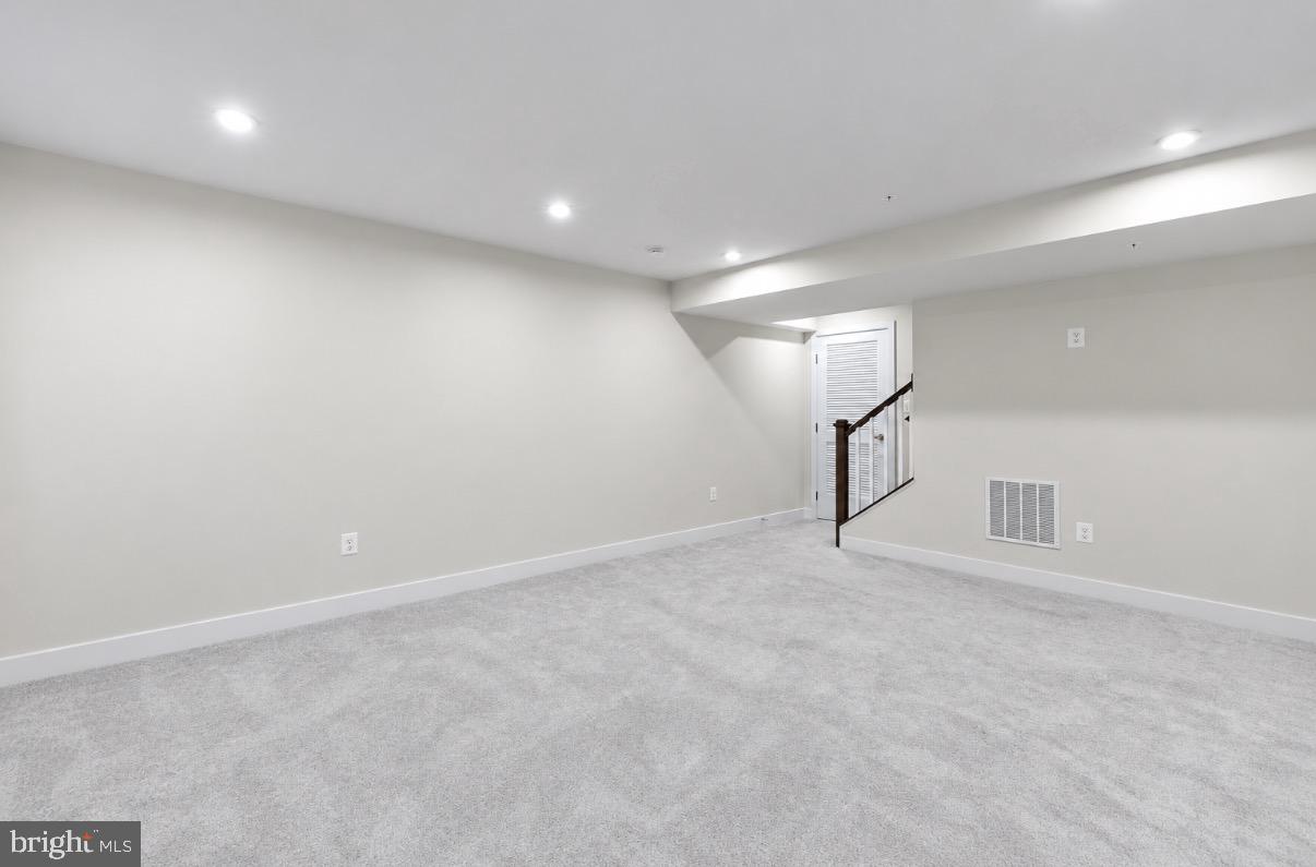 2527 Steamboat Way Property Photo 37